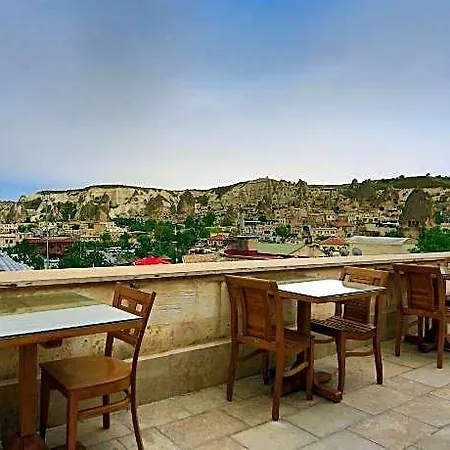 Walnut House 4*
